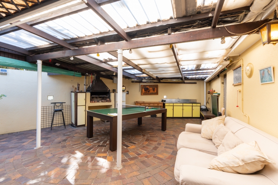 4 Bedroom Property for Sale in Plumstead Western Cape